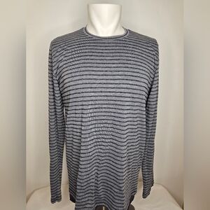 Velvet by Graham & Spencer Size M In Blue&Gray Stripped